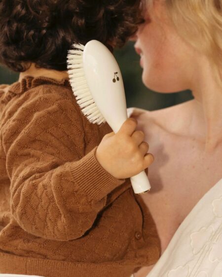 La Bonne Brosse x Bonpoint brosse acétate de cellulose durable made in france meilleur brosse pour bébé douce pour le crâne le prescripteur